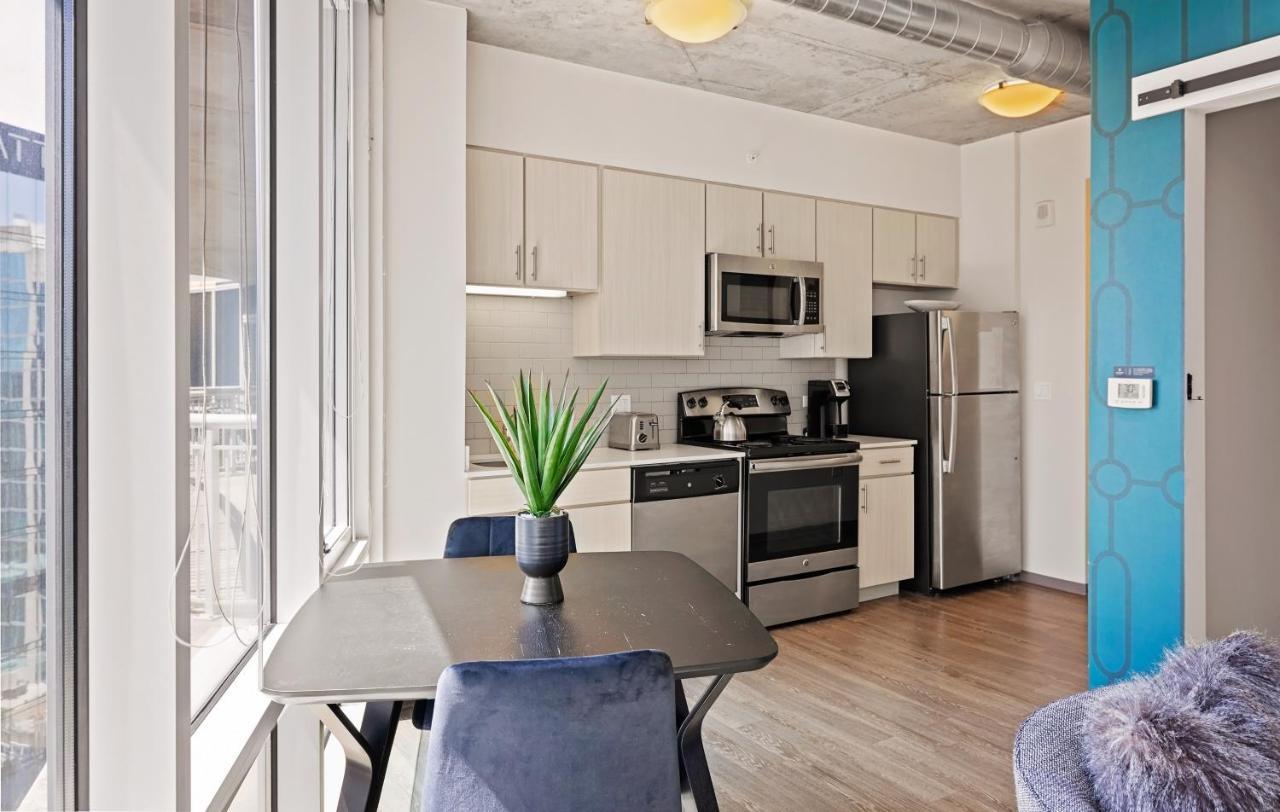 Placemakr Premier Sobro Нашвілл Екстер'єр фото A kitchen in a typical apartment