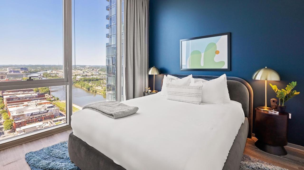 Placemakr Premier Sobro Нашвілл Екстер'єр фото A bedroom at the River Hotel