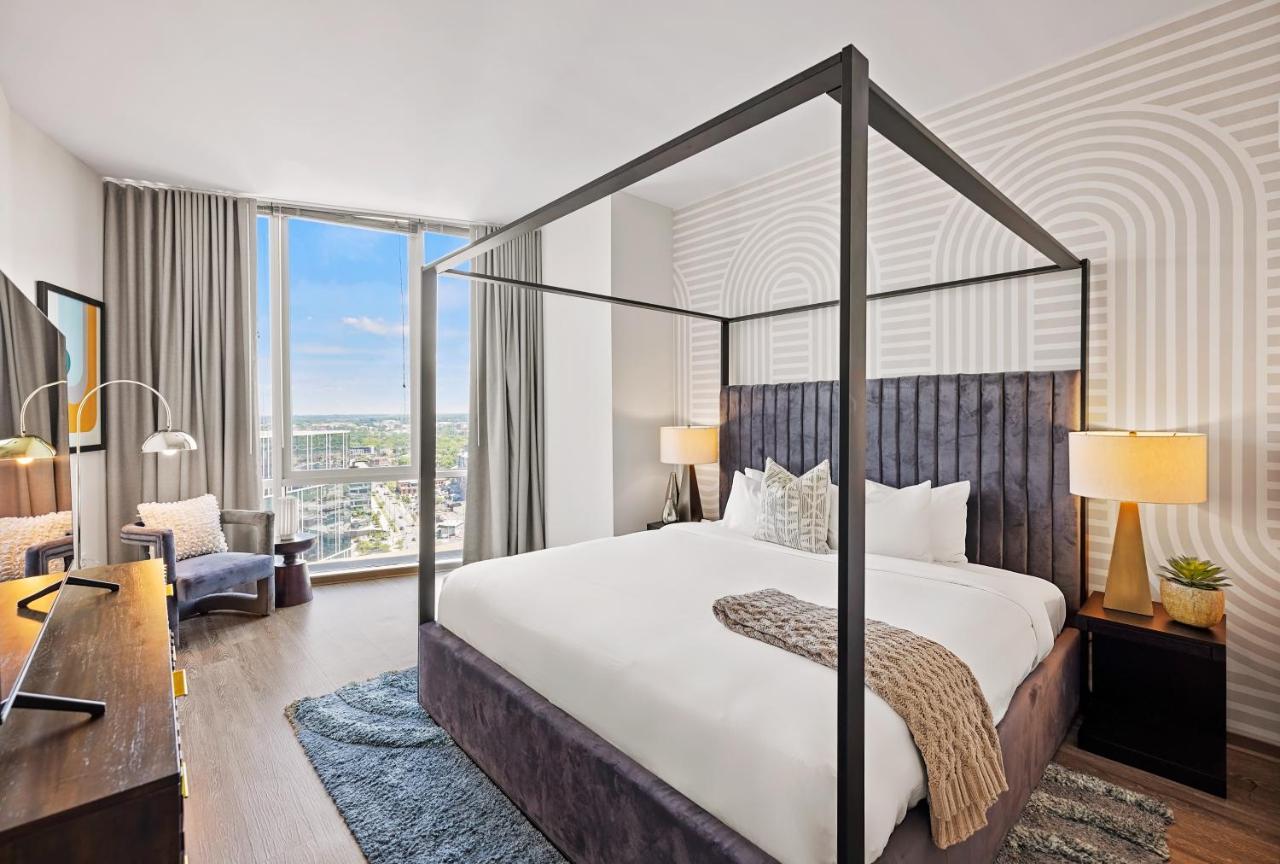 Placemakr Premier Sobro Нашвілл Екстер'єр фото A bedroom at the West Hollywood Edition